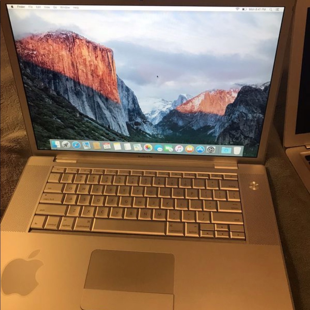 MacBook